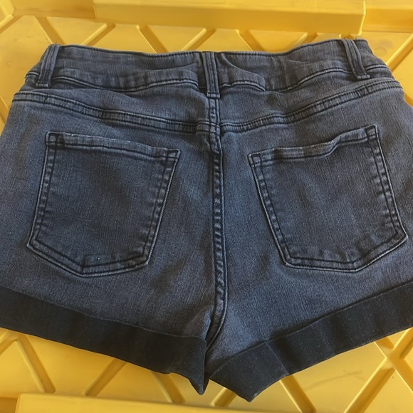 Lot of 2 black womens denim shorts - Picture 4 of 7